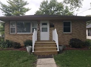 2741 Hanson St, Rockford, IL 61109