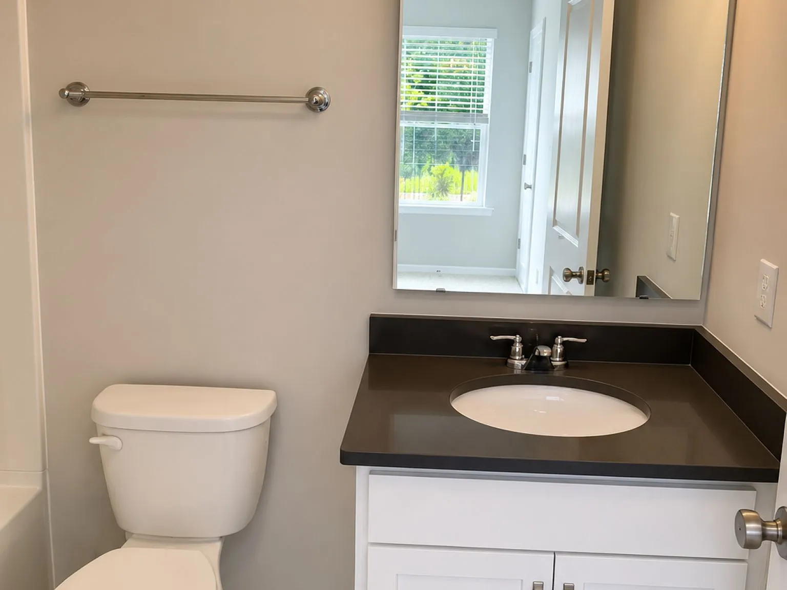 212 Ferebee Place - 1 — Photo 4