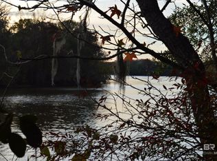 8 Marlin St, Stockton, AL 36579