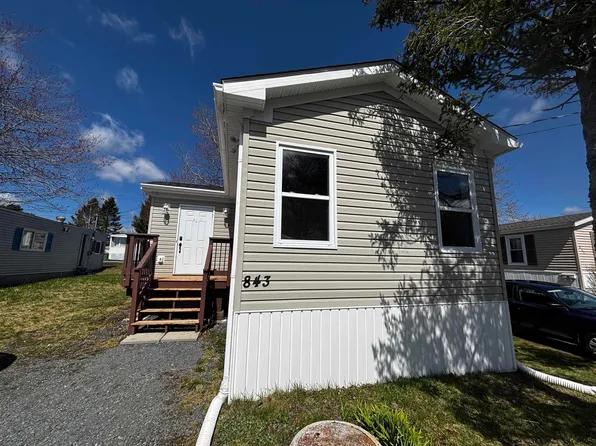 843 Duggan Dr, Beaver Bank, NS B4E 1L4