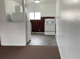 304 E 4th St, Kimball, NE