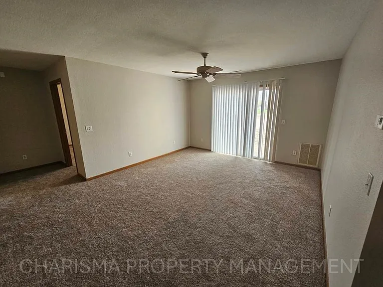 340 N Main Avenue — Photo 26