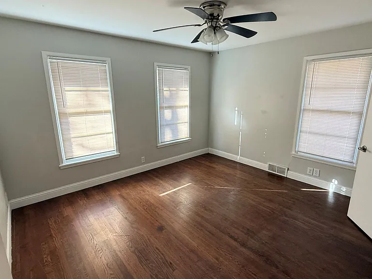 2515 Sherwood St — Photo 25