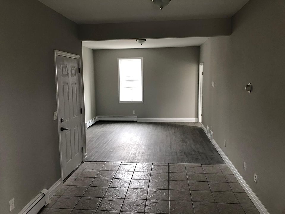 1st image of 205 Vespucci Ave APT 4