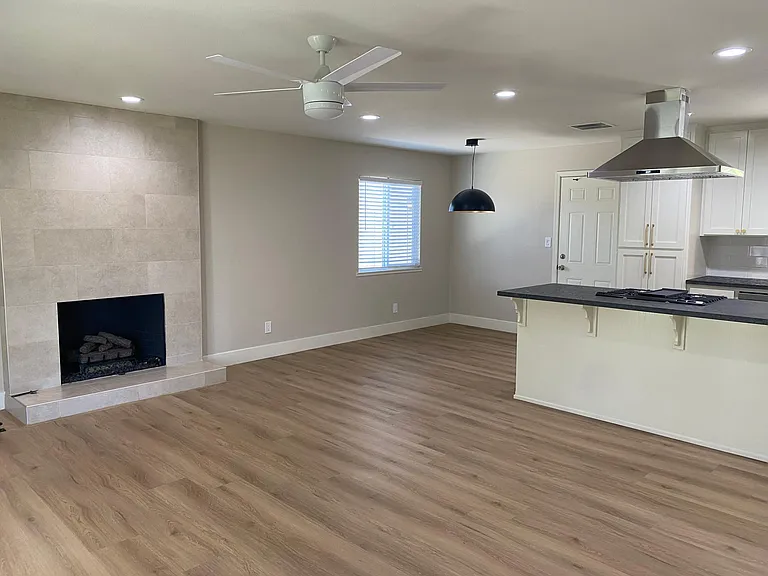 2640 Murray St — Photo 8