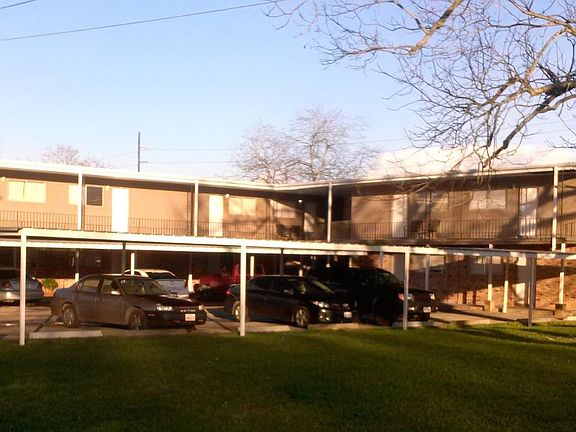 Carport per Apartment