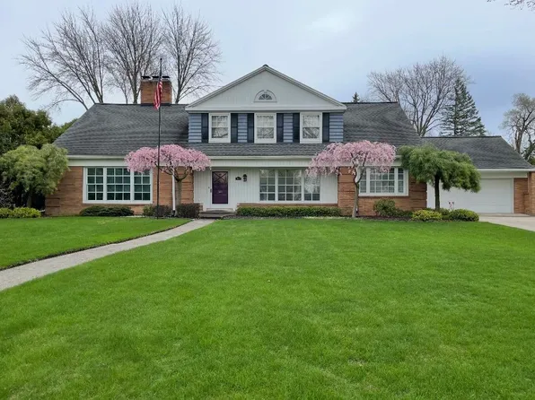 700 Park Ave, Bay City, MI 48708