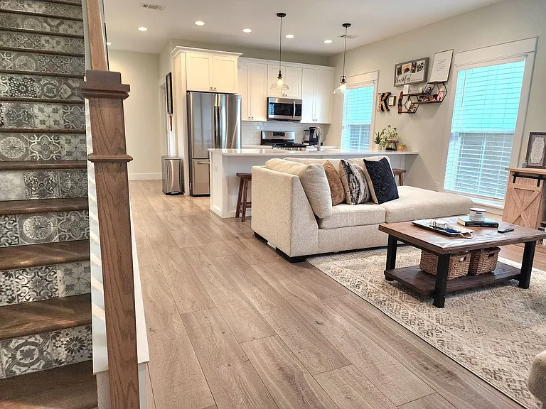 6219 Forest Pines Dr — Photo 3