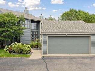 1393 Spencer Rd W, Saint Paul, MN 55108