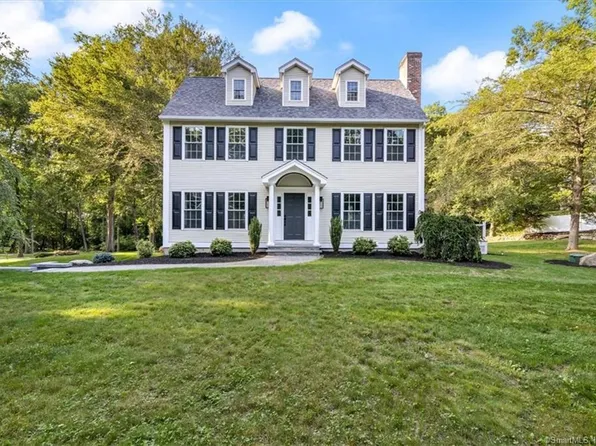 1 Fordham Trail, Old Saybrook, CT 06475