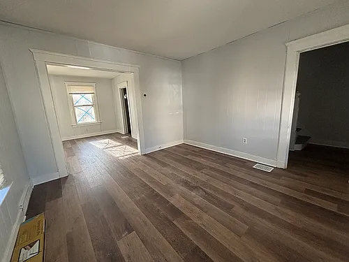 90 Pond St Photo 1