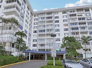 Hillcrest, Hollywood, FL 33021