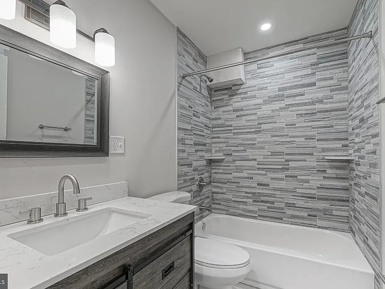 1702 N Gratz St #2 — Photo 10