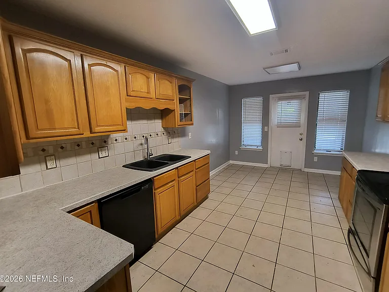 11510 Silk Oak Ln — Photo 3