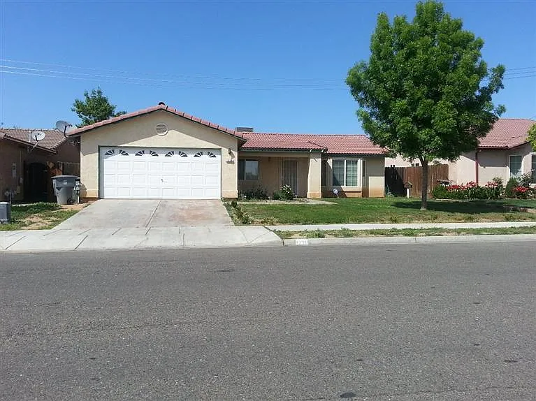 1239 Segovia Way photo 1
