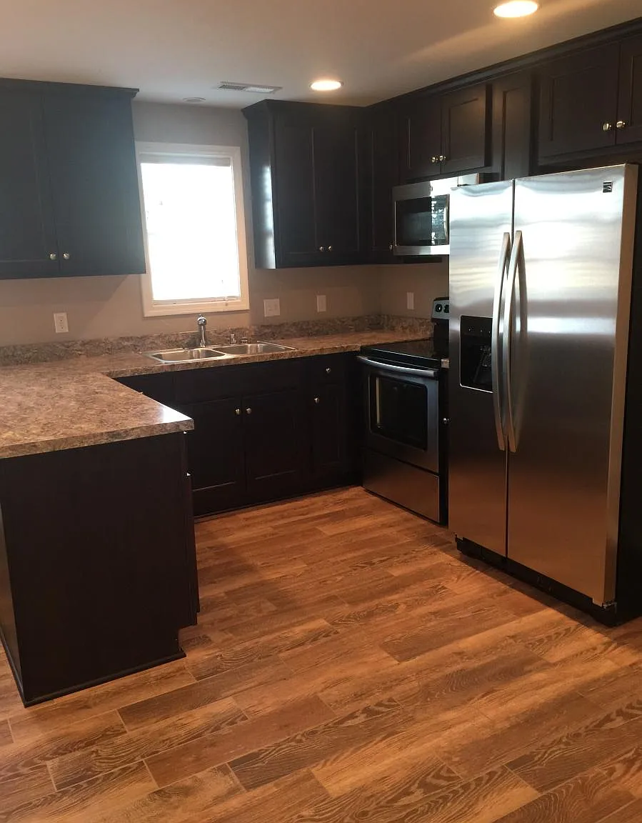 2 bed, 1.5 bath, 1070 sqft, $1,000 — Photo 2
