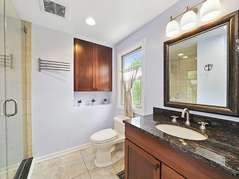 1011 Talltree Ter — Photo 21