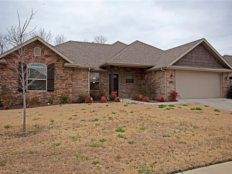 1st image of 2722 Vanike Dr