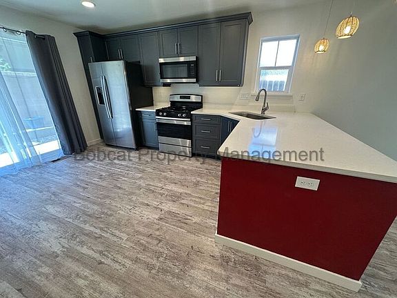 5th image of 3804 Bonnie Pl