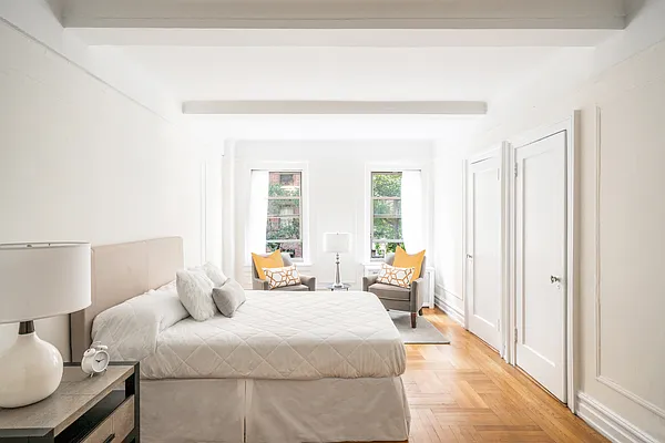 Sold by Compass | media 7