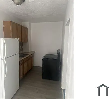 1 bed, 700 sqft, $700 — Photo 2