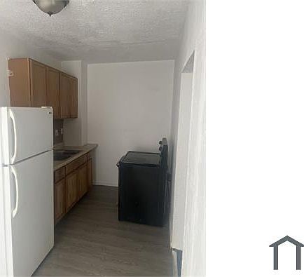 2nd image of 3675 Oakman Blvd