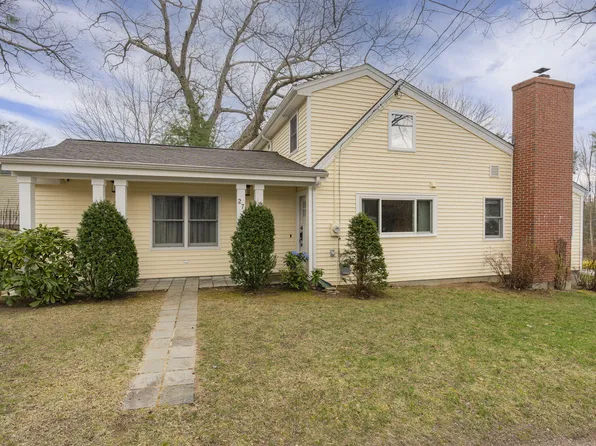 27 Somerset Avenue, Old Orchard Beach, ME 04064