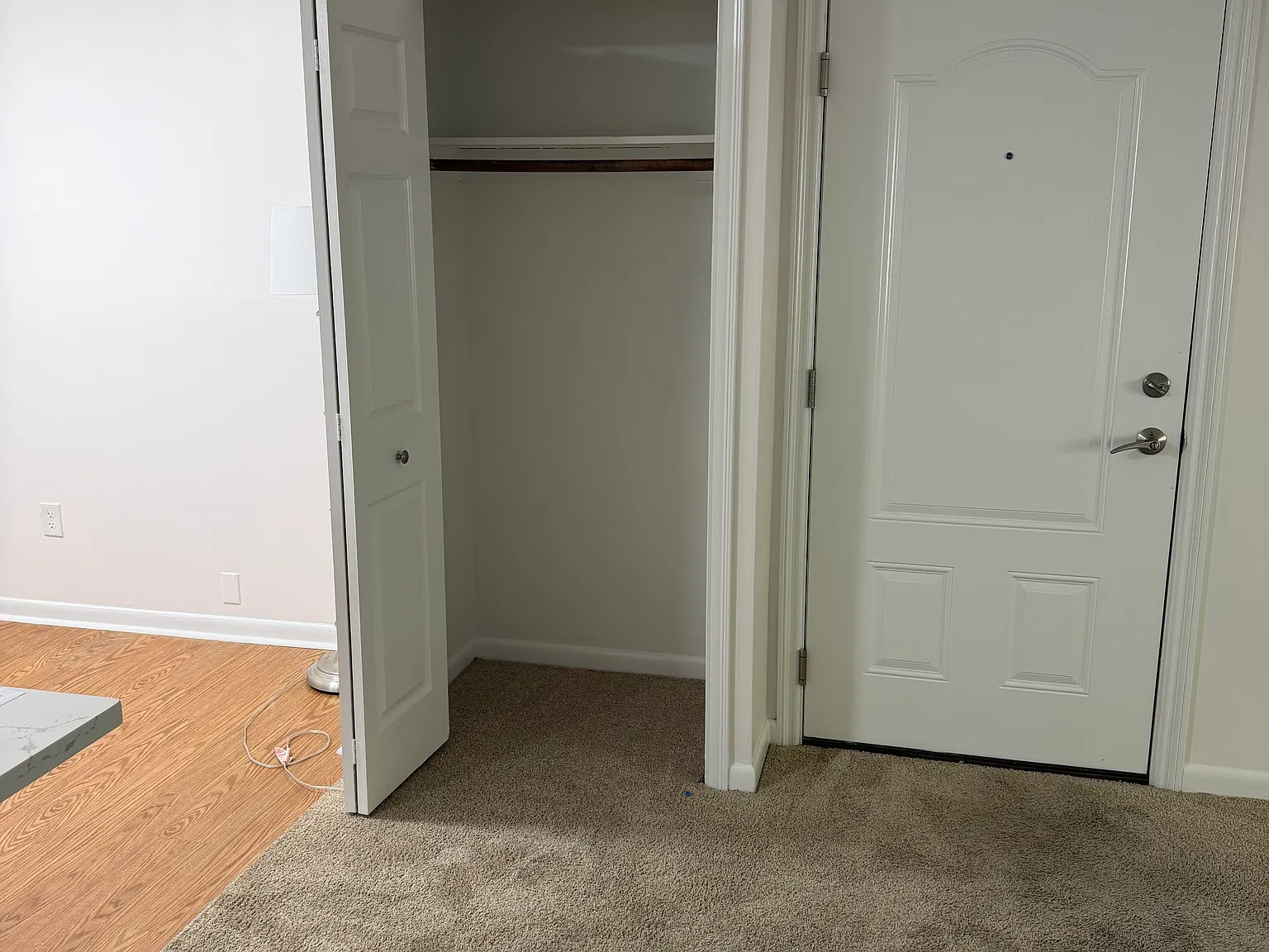 1 bed, 672 sqft, $2,000 — Photo 4