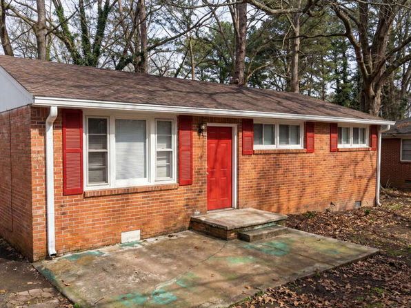 324 Macedonia Rd SE