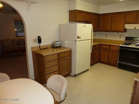 5th image of 1201 N Alderwood Manor Dr