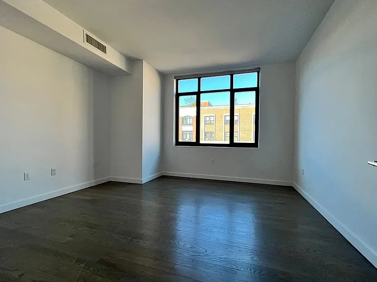 125 Parkside Ave #6J — Photo 9