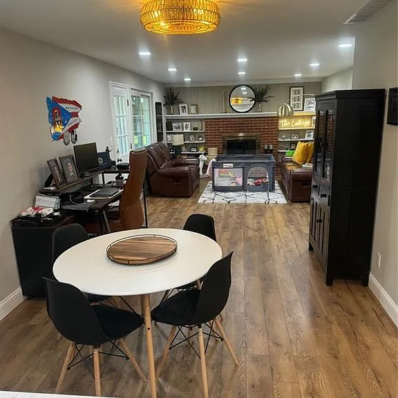 2165 Oak Tree Dr E — Photo 4