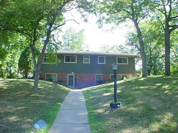 1010 Kirkwood Ln N, Plymouth, MN 55441