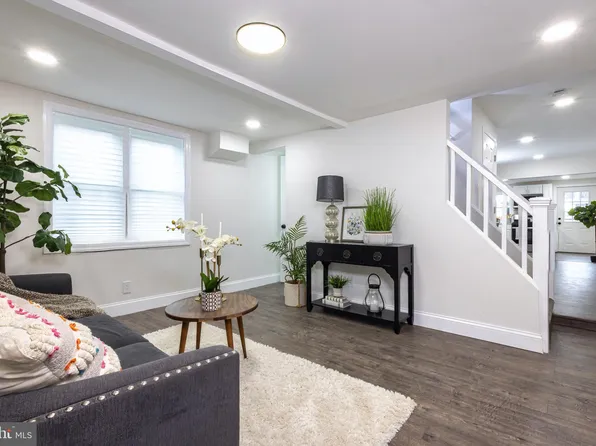 195 Parkinson Ave, Hamilton, NJ 08610