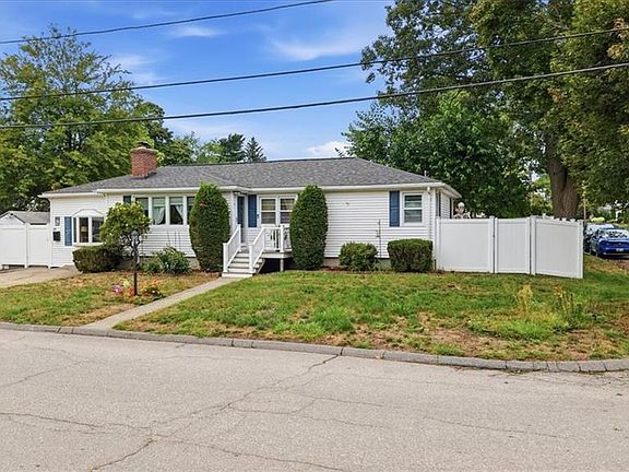 3rd image of 77 Harper Ave