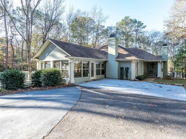 41 Spring Ct, Midland, GA 31820