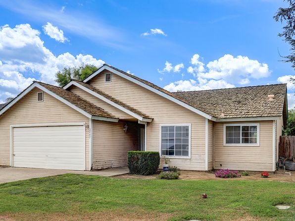 2447 N Michael Street, Visalia, CA 93292