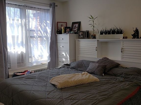 5th image of 8355 Woodhaven Blvd APT 6B