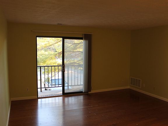 3rd image of 7211 Creekview Dr APT 5