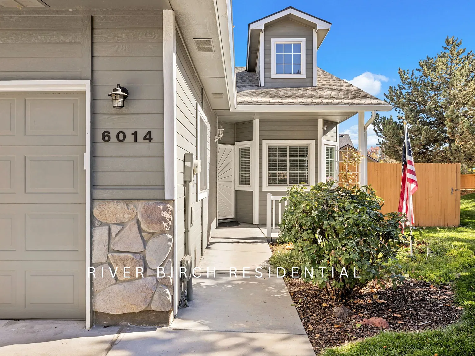 2 bed, 1171 sqft, $1,995 — Photo 2