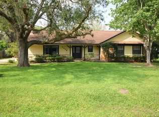 1426 North Rd, Lake Jackson, TX 77566