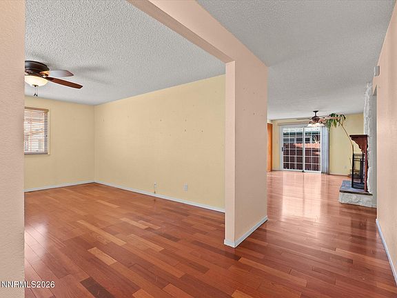 5th image of 719 Palmwood Dr