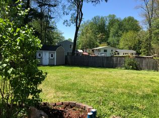10941 Byrd Dr, Fairfax, VA 22030