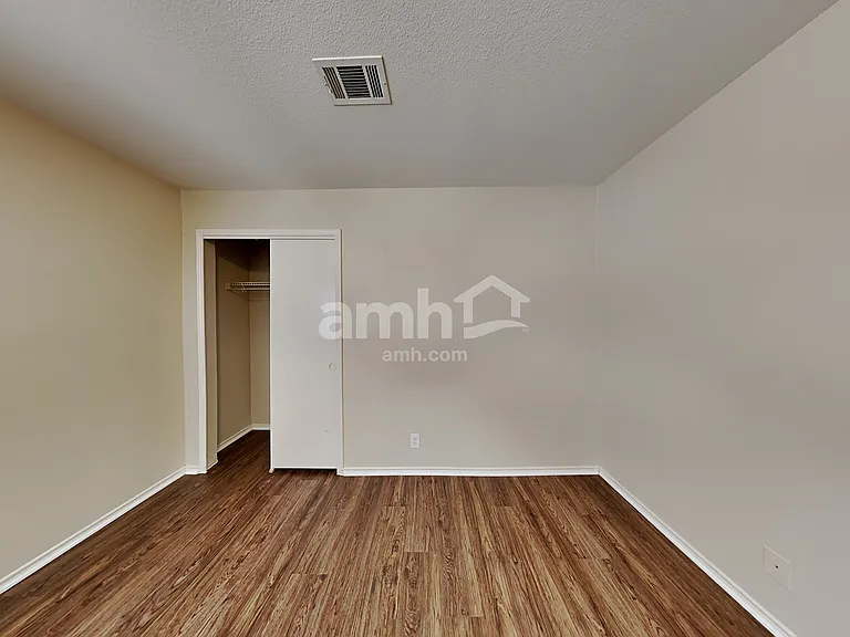 1419 Diamond Blf — Photo 19