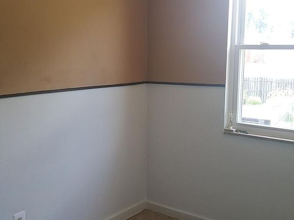5th image of 512 Lebanon Manor Dr