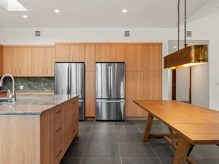 1428 Allyn Ave — Photo 7
