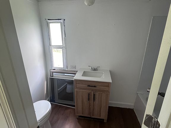 5th image of 3981 Sequoia Dr