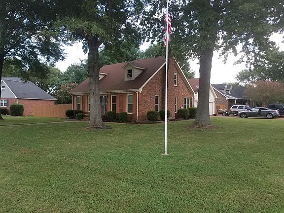 2nd image of 108 Sugar Creek Ln