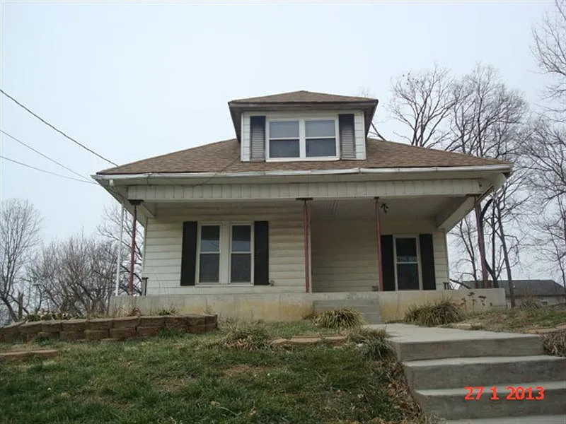 508 Spring St photo 1