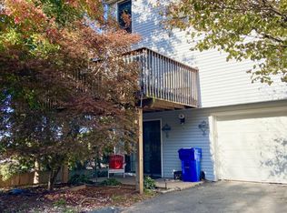 6 Horizon Hill Rd, Newington, CT 06111